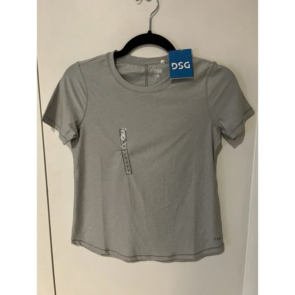 NWT DSG Girls Medium‎ 10-12 Movement Tee Light Heather Gray Short Sleeve Shirt